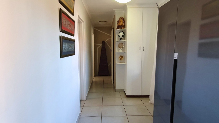 2 Bedroom Property for Sale in Dana Bay Western Cape